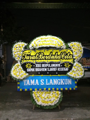 Papan Bunga Duka di Laren