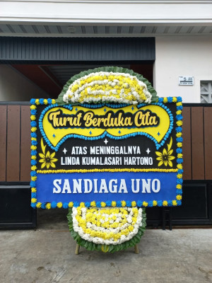 Papan Bunga Duka di Laren